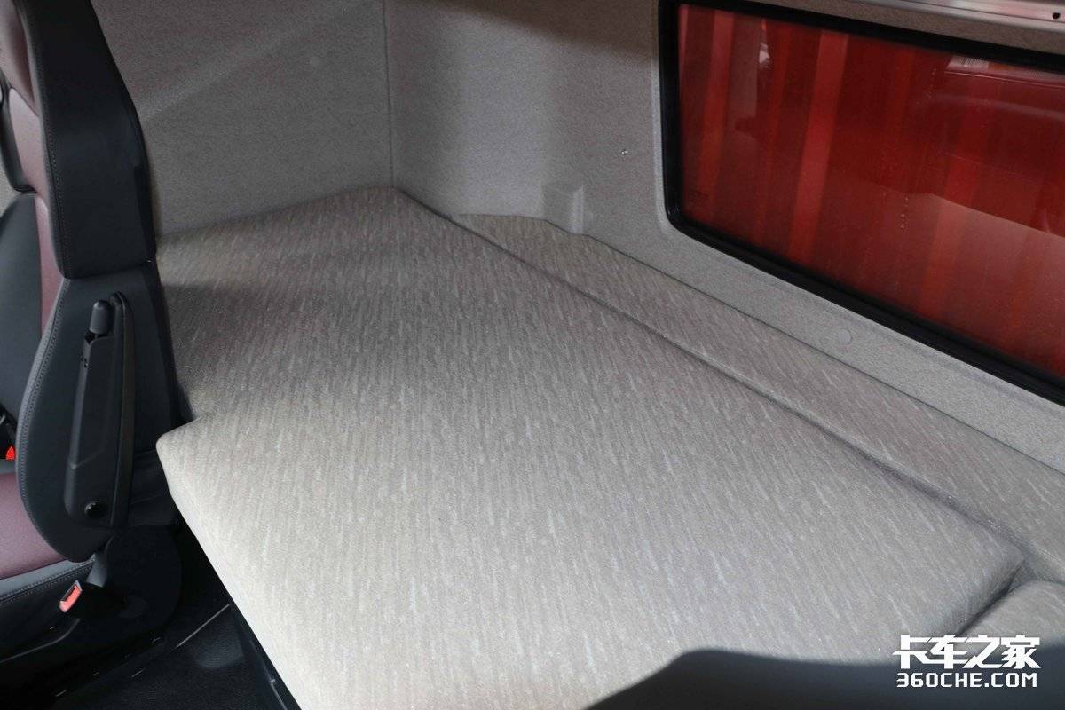 8X4载货车再出黑马,560马力解放J6V给你高效舒适旗舰级体验(图24) 西南地区绿通禽畜运输车_解放J6V 8×4 AMT载货车_解放j6发动机大修视频