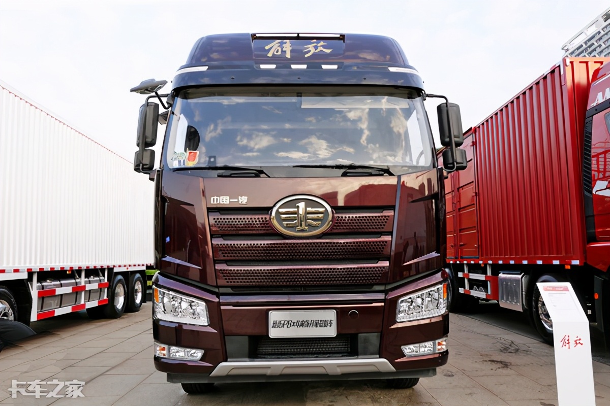 历时8年改款,全新内饰让人爱不释手,解放J6P载货车亮点多多(图2) 解放j6发动机大修视频_解放J6P绿通运输车型_解放J6P长途运输配置