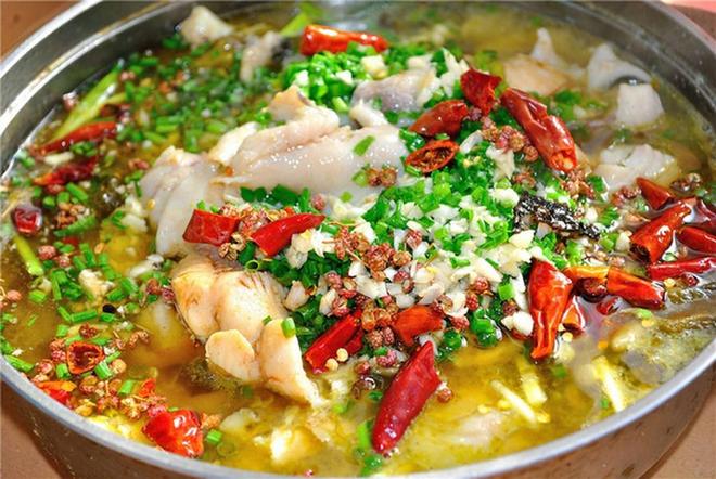 川菜为何成为中餐海外主力?并非价格低廉,而是四川太壕了!(图3) 四川物产丰富 川菜遍地开花 川菜调味体系_外国人吃川菜