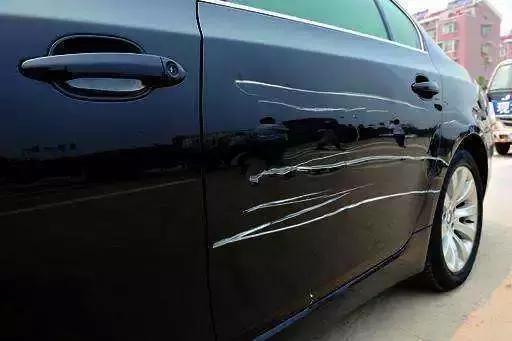 别听销售顾问忽悠,这4种车险没必要买(图3) 车身划痕险图片_车险哪些险种没必要买_自燃险盗抢险划痕险