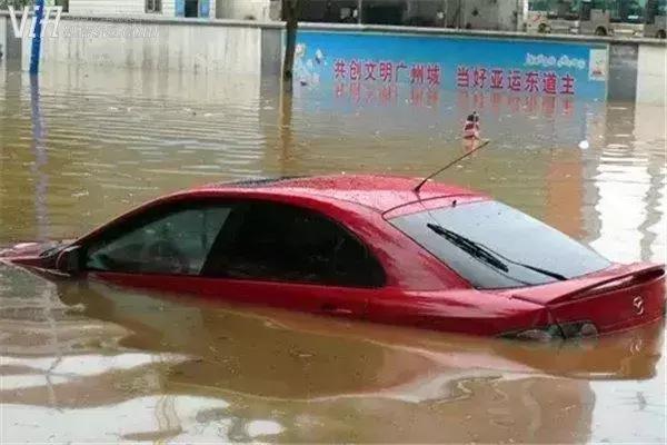 别听销售顾问忽悠,这4种车险没必要买(图4) 自燃险盗抢险划痕险_车身划痕险图片_车险哪些险种没必要买