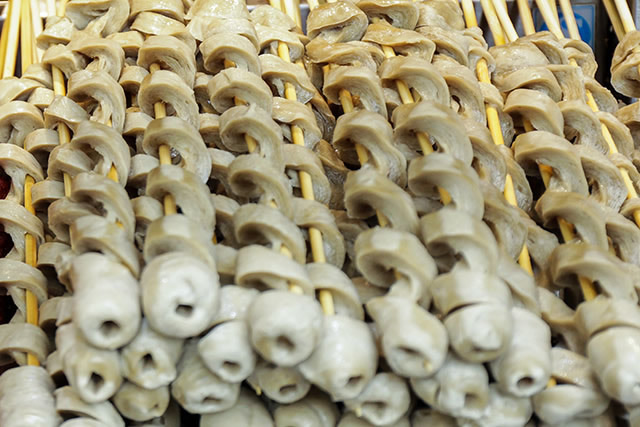 十大最赚钱小吃生意 街边小吃什么最赚钱 路边小吃摊卖什么最好(图6) 学什么小吃好卖_十大赚钱街边小吃_高利润小吃摊推荐