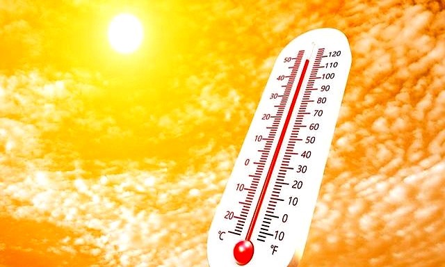 高温已至!中科院提醒:爱喝白酒的人,喝白酒尽量做到4不要(图9) 夏季饮酒对胃的伤害_吃烧烤喝白酒好不好_三伏天喝冰啤白酒哪个更伤血管