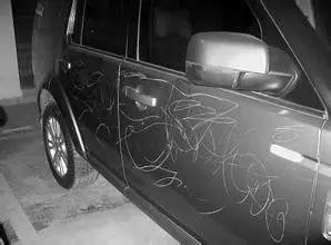 汽车划痕险和玻璃险,到底买还是不买?(图4) 车身划痕险图片_新车续保划痕险玻璃险有必要吗_车险划痕险玻璃险上不上