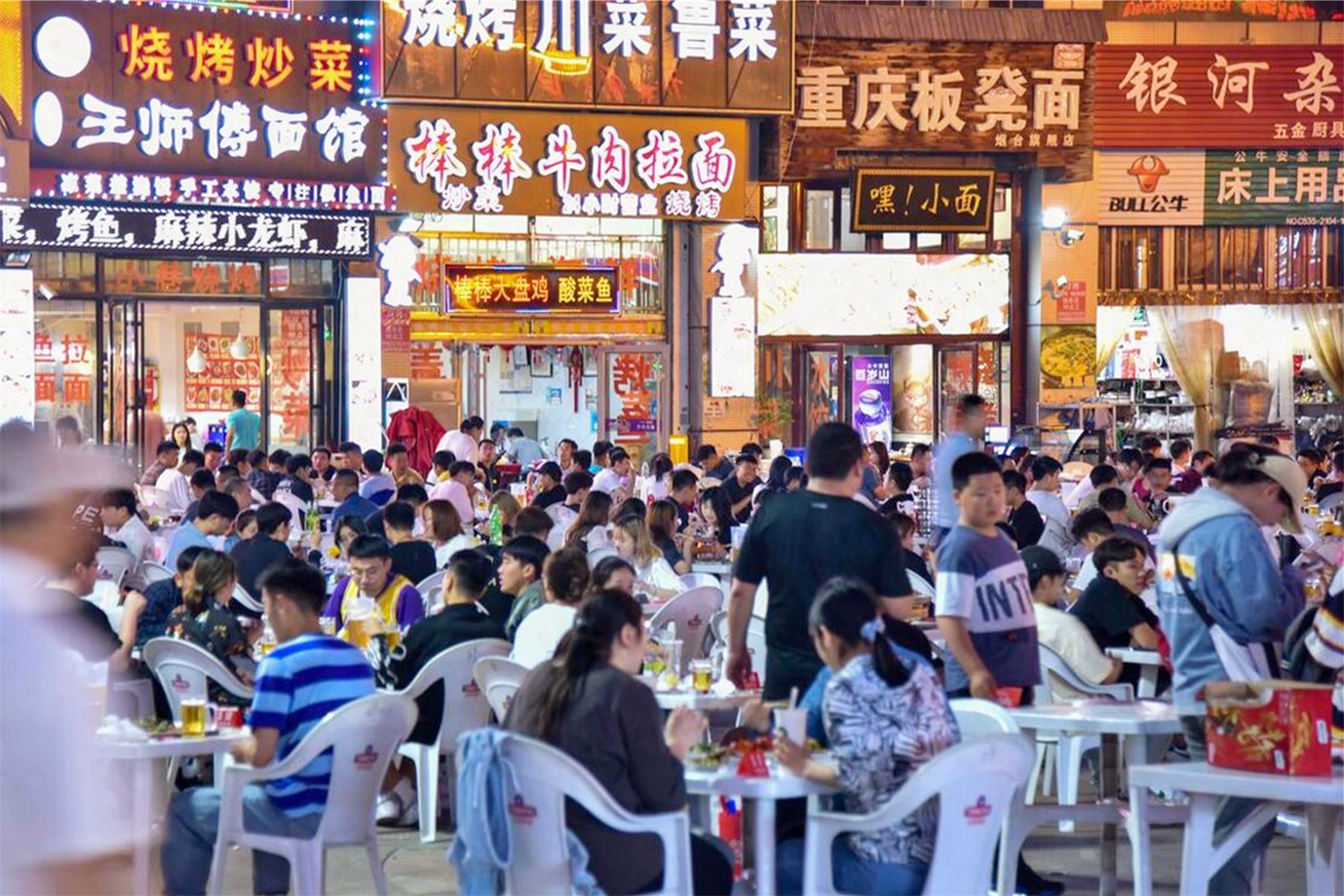 没创意却挺赚钱的8种小吃,从南到北都是“熟面孔”,摆摊不愁卖(图1) 臭豆腐烤冷面肉夹馍做法_摆摊小吃推荐_学什么小吃好卖