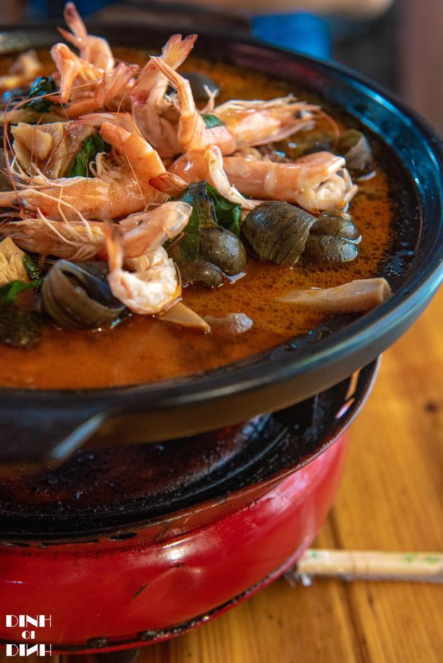 中越边境的美食街 不出国门就能尝到越南风味美食(图12) 广西卫视吃货日记 凭祥烤猪在哪_凭祥美食街 夜市 中越美食