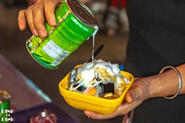 中越边境的美食街 不出国门就能尝到越南风味美食(图16) 广西卫视吃货日记 凭祥烤猪在哪_凭祥美食街 夜市 中越美食