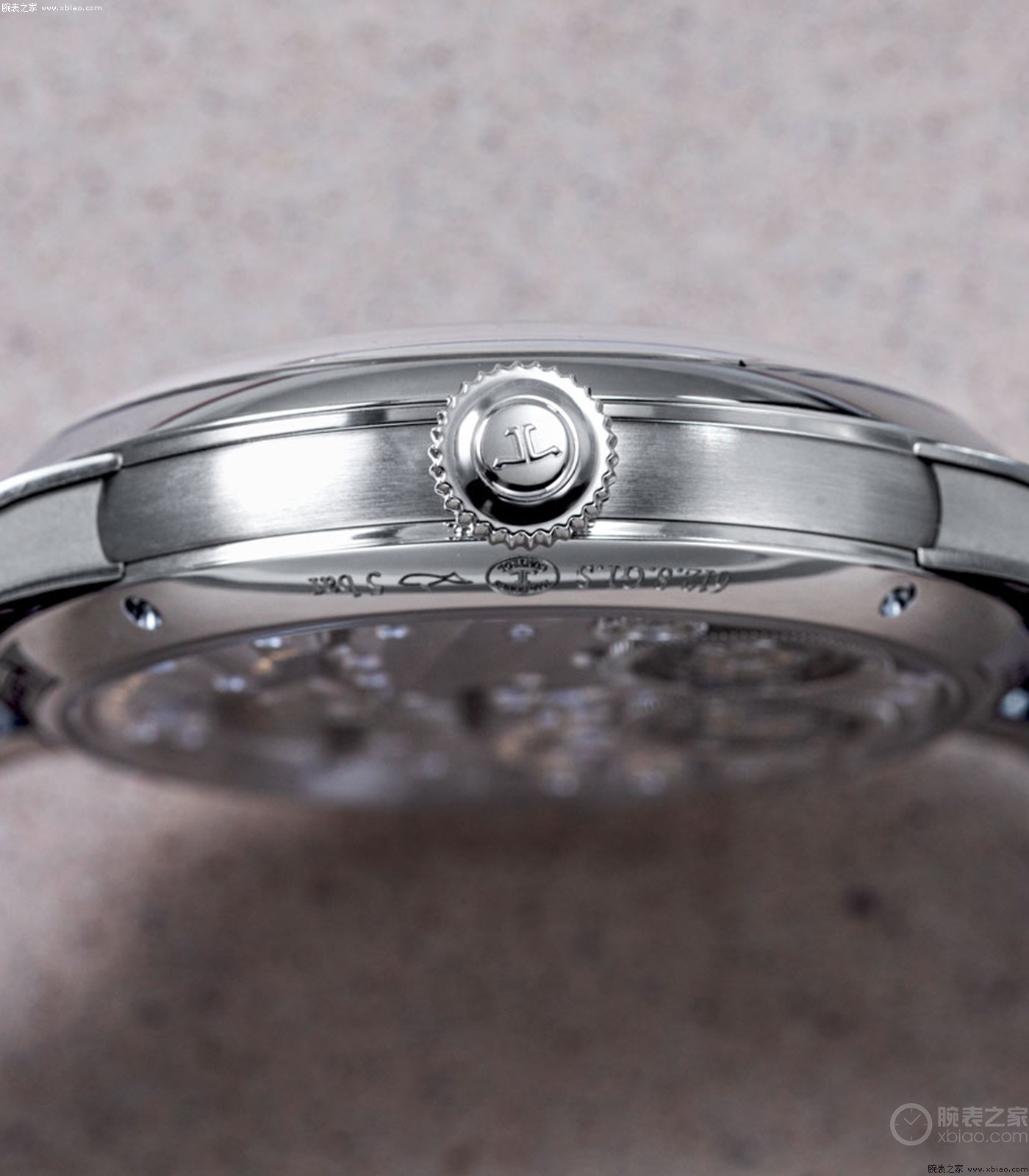 “对标”百达翡丽、朗格,积家“新一代双翼”,公价34万起步(图11) 积家双翼构造详解_积家世界时间价格_积家双翼月相钢壳