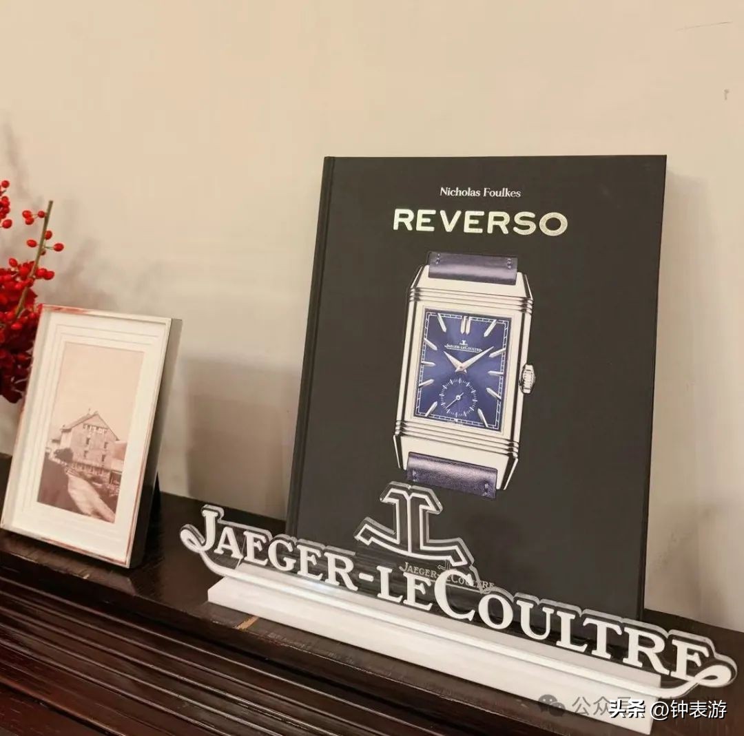 积家Reverso年,翻转再翻转,太好看了!(图25) 积家世界时间价格_积家Reverso翻转系列腕表_积家Reverso Tribute Monoface Small Seconds腕表