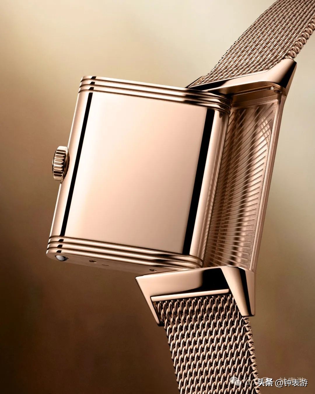 积家Reverso年,翻转再翻转,太好看了!(图7) 积家世界时间价格_积家Reverso翻转系列腕表_积家Reverso Tribute Monoface Small Seconds腕表