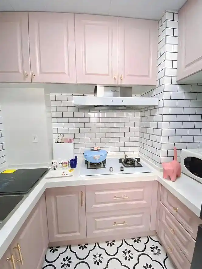 小厨房橱柜颜色选择_白色橱柜优缺点_橱柜巧克力板颜色大全