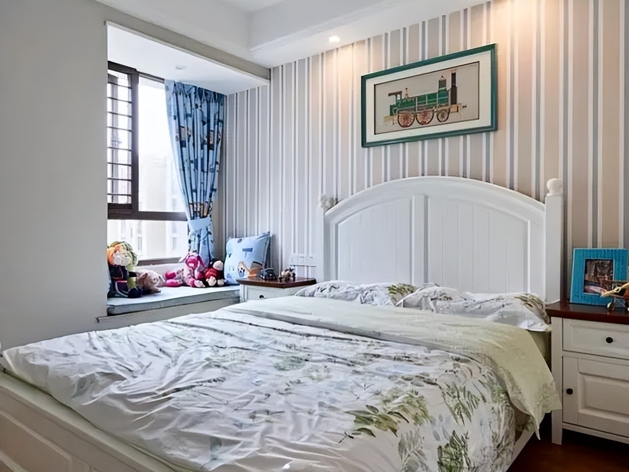 客厅电视背景墙设计_美式家具 小户型_美式风格装修案例