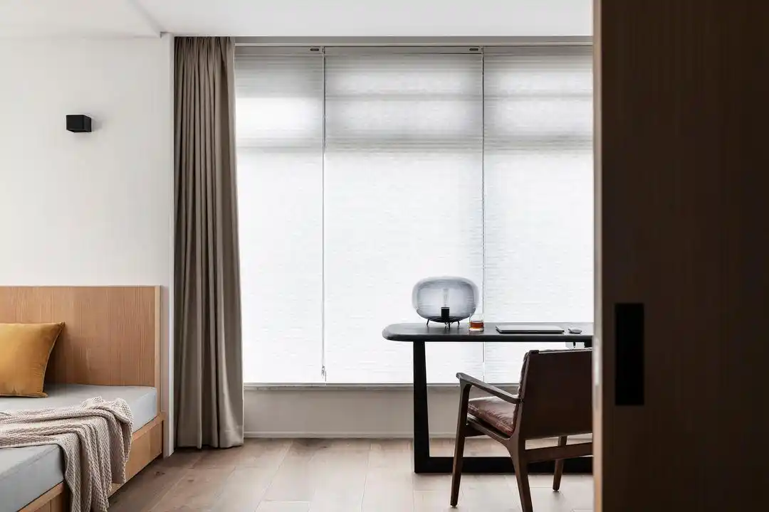 大横厅户型设计_客餐厅互动空间布局_成都地暖装修