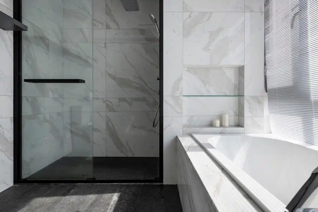 客餐厅互动空间布局_成都地暖装修_大横厅户型设计