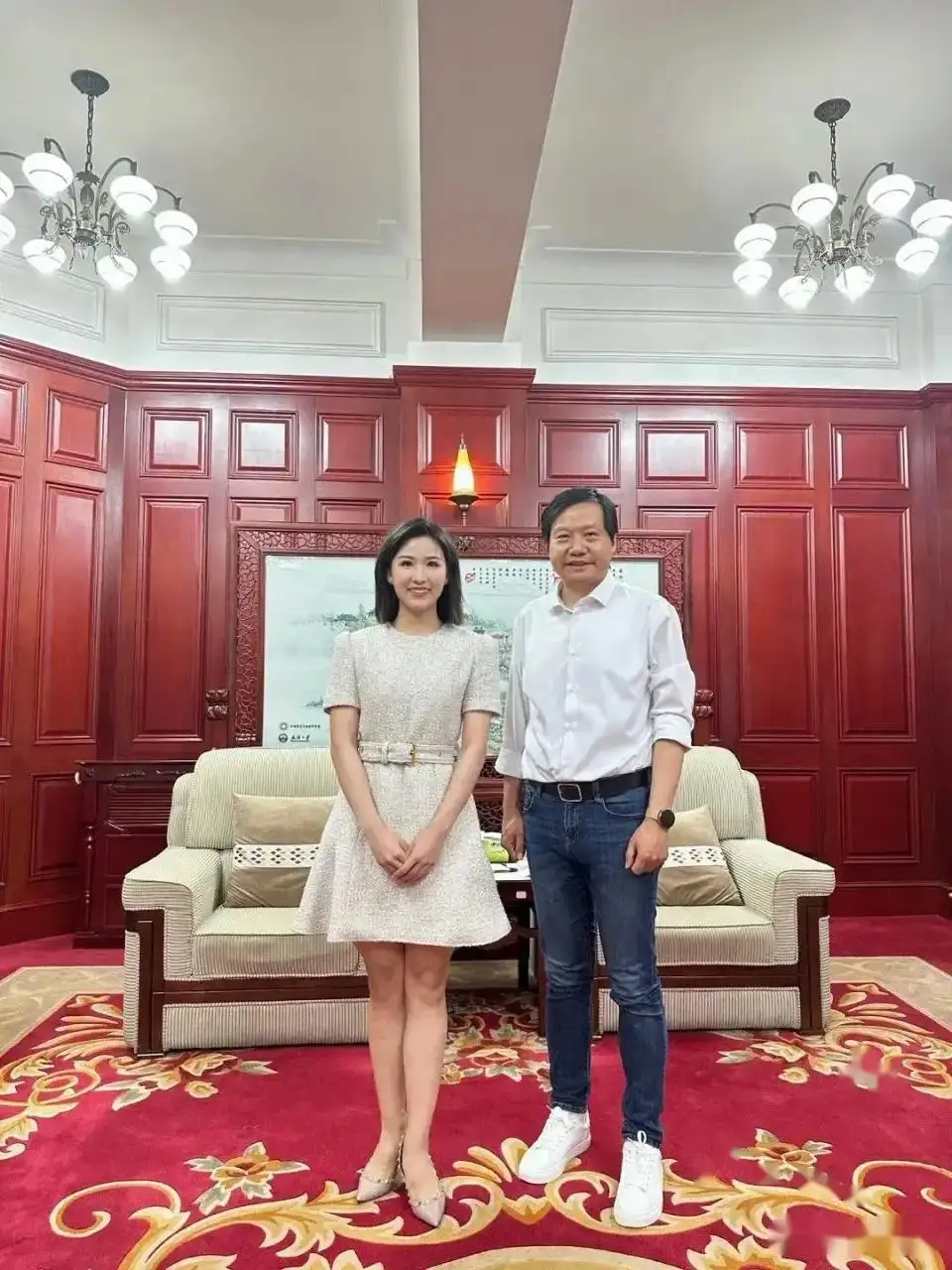 原来她就是雷军的妻子,怪不得做什么都能来财,娶一个贤妻旺三代(图4) 张彤是怎么认识雷军的_雷军与张彤的创业历程_雷军与张彤的爱情故事