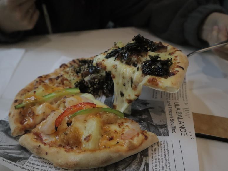 纪实 | 和园披萨店的“饼”上春秋(图5) 正宗意式披萨饼底配方_意式披萨手工制作方法_新出炉披萨加盟费