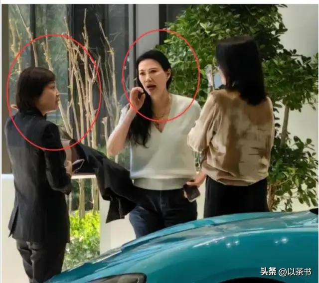 原来她就是雷军的妻子,怪不得做什么都能来财,娶一个贤妻旺三代(图23) 雷军张彤商业智慧_张彤是怎么认识雷军的_小米汽车雷军退车风波