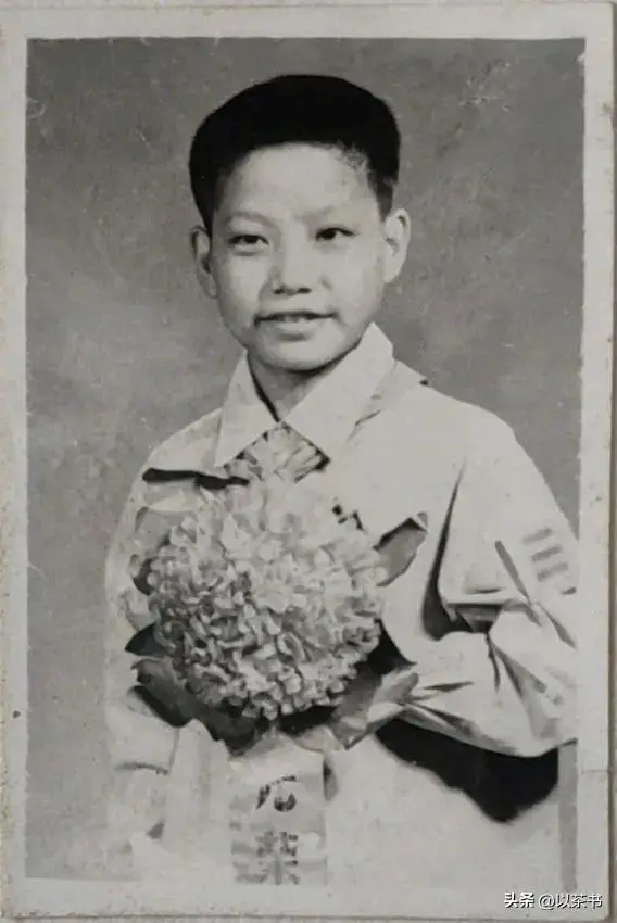 原来她就是雷军的妻子,怪不得做什么都能来财,娶一个贤妻旺三代(图6) 小米汽车雷军退车风波_张彤是怎么认识雷军的_雷军张彤商业智慧