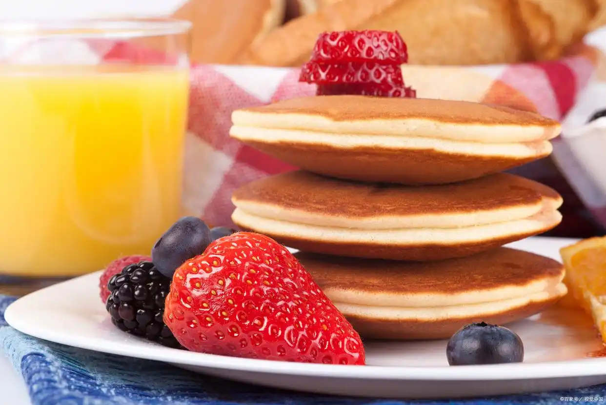 北方家常面食做法_面食小吃的做法及图片_懒人韭菜锅贴制作教程