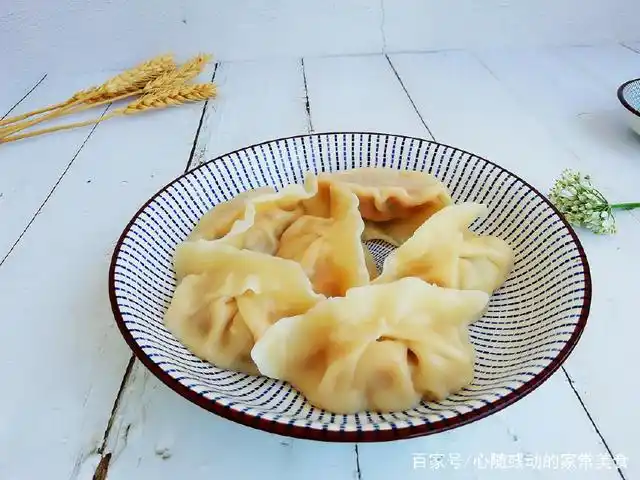 小学生早餐面食做法_面食小吃的做法及图片_饺子包子馒头吐司食谱