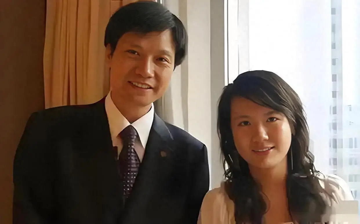 “男女通吃”的大佬雷军,背后有高人(图2) 张彤是怎么认识雷军的_雷军撕完美光环_雷军可爱指数