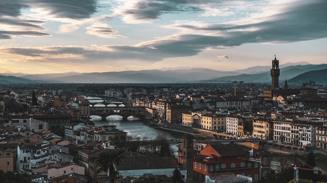 手机都千万像素了 拍照还需要用相机吗(图2) 手机摄影与相机对比_相机在手机时代的作用_数码相机和微单的区别