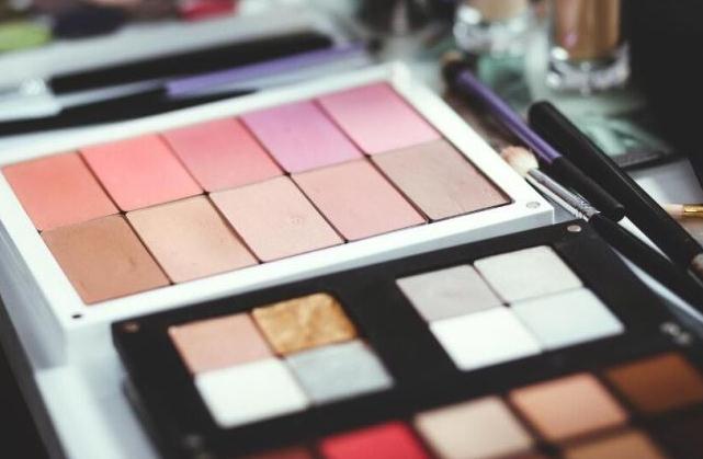 化妆品代理店加盟介绍(图4) 化妆品代理店加盟