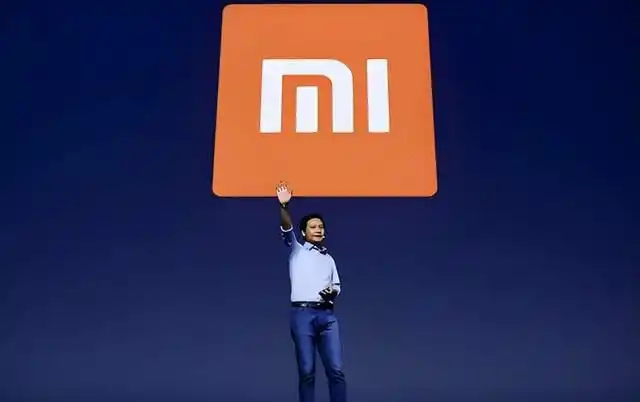 原来她就是雷军的妻子,怪不得做什么都能来财,娶一个贤妻旺三代(图1) 张彤是怎么认识雷军的_雷军与张彤的爱情故事_雷军张彤夫妻关系