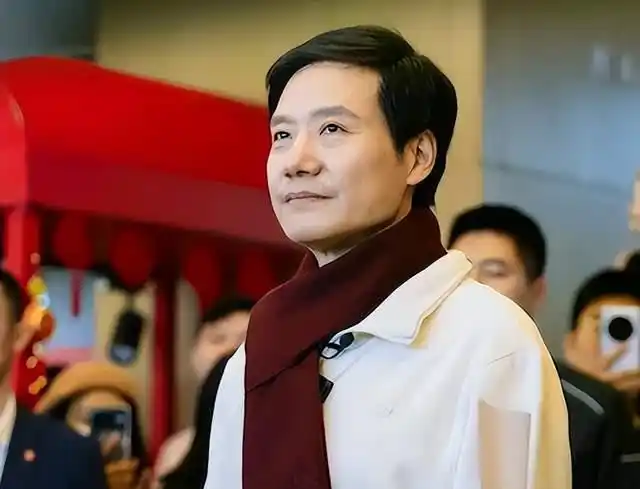 原来她就是雷军的妻子,怪不得做什么都能来财,娶一个贤妻旺三代(图10) 张彤是怎么认识雷军的_雷军张彤夫妻关系_雷军与张彤的爱情故事