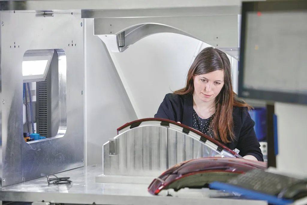 汽车尾灯激光焊接工艺如何化繁为简?(图9) 汽车尾灯激光焊接工艺如何化繁为简?