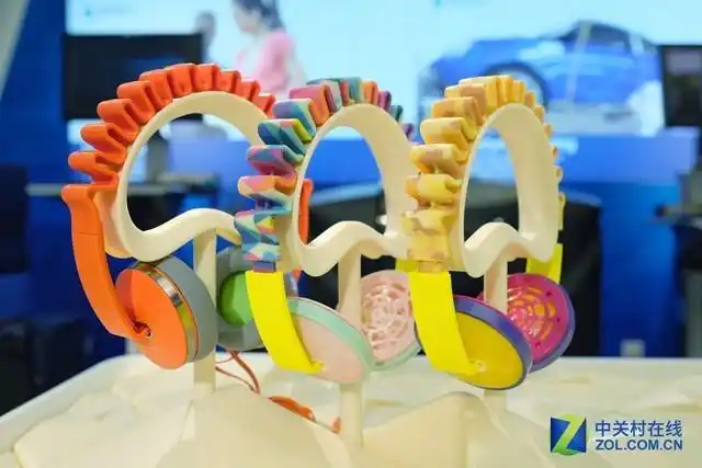 未来趋势:色彩技术突破引爆2018彩色3D打印元年(图31) Polyjet全彩3D打印技术_3d打印fdm技术_Stratasys J750彩色3D打印机