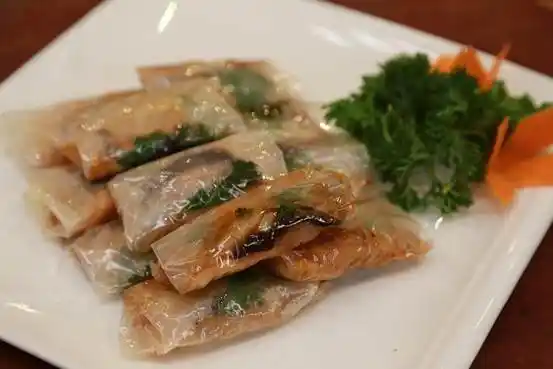 小丫厨房:没有锅也能做出美味烤鱼?教你用纸做佳肴(图11) 油纸酸菜烤鱼做法_纸上烤鱼做法_蚝油纸包鸡菜谱