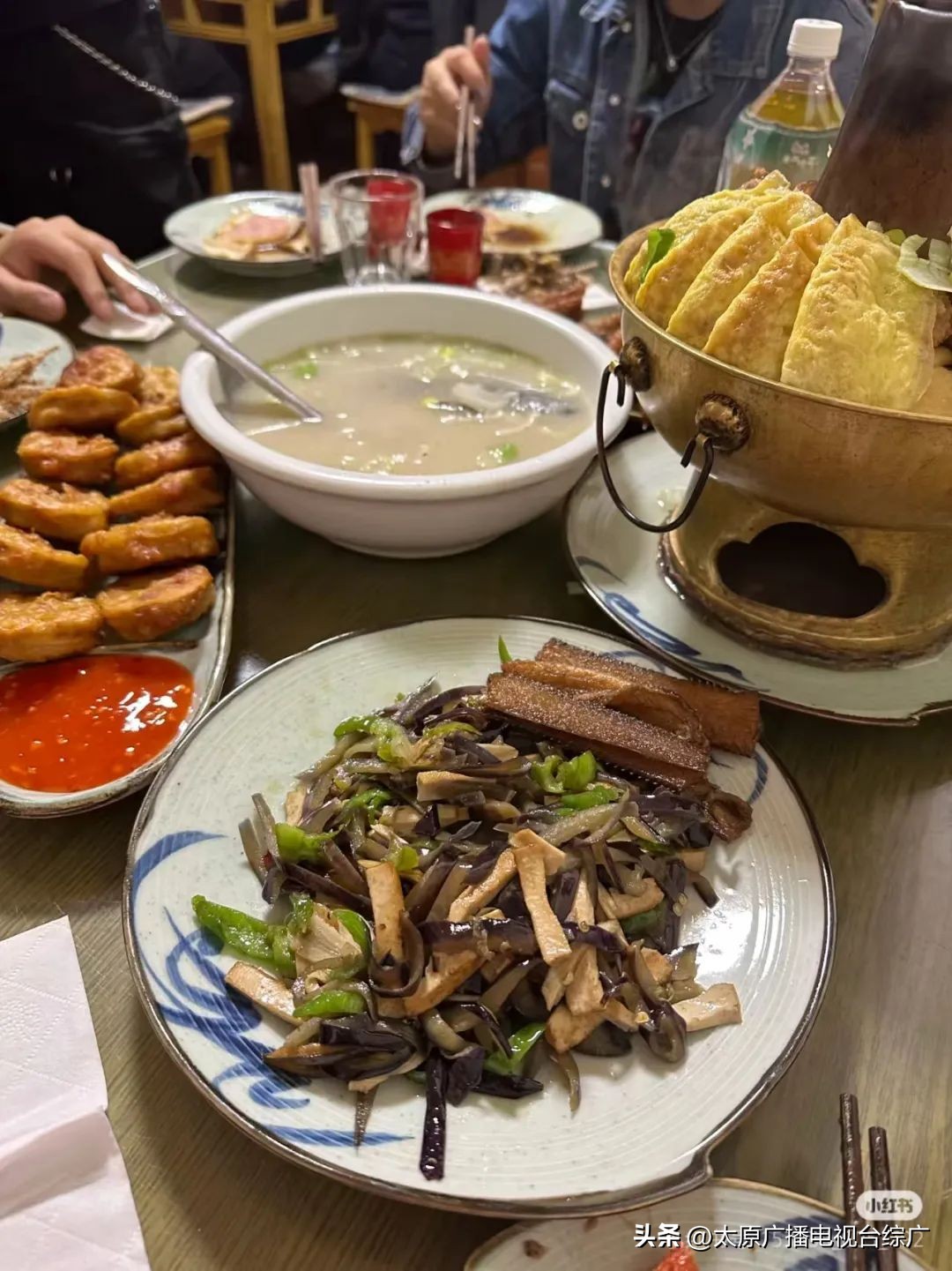 瞧!太原的宝藏美食都在“犄角旮旯”里→(图2) 太原小巷美食_太原特色美食推荐_藏在角落的地道美味