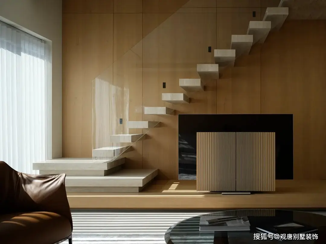 设计师手把手教你:别墅翻新如何省心又省钱(图2) 20年旧房翻新省钱攻略_别墅二次装修_老破大翻新改造