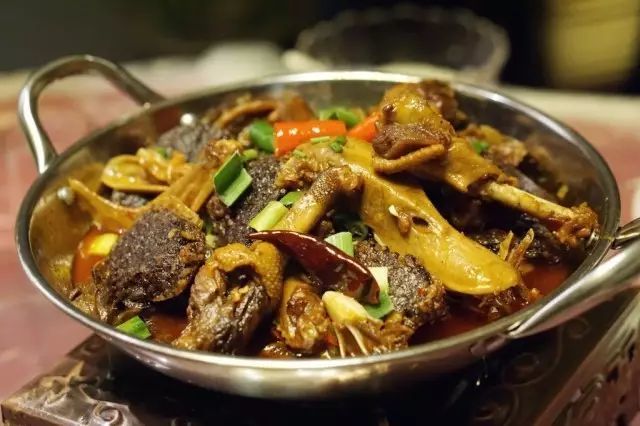 福利|一顿饭让你的舌尖走遍湘西!你看到不流口水算我输(图11) 湖南湘西小吃_孙二娘湘西烧烤 长沙 雅致湘西风味美食