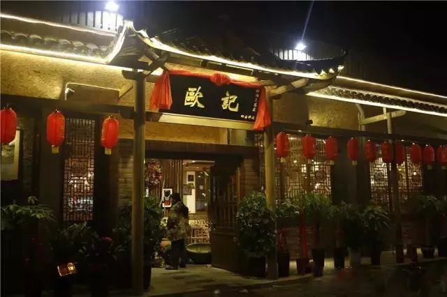 长沙重口味之巅 8家被吃货低估的湘西菜馆「长沙榜143期」(图19) 长沙湘西菜推荐_湖南湘西小吃_湘西菜长沙哪家好吃