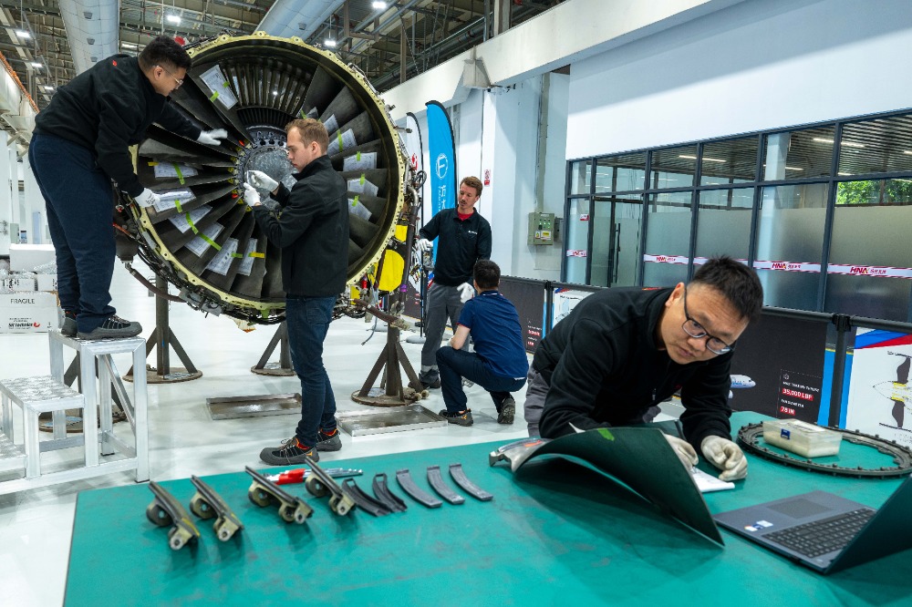 飞机维修公司_重庆航空发动机维修基地_方大重庆航空城飞机拆解基地