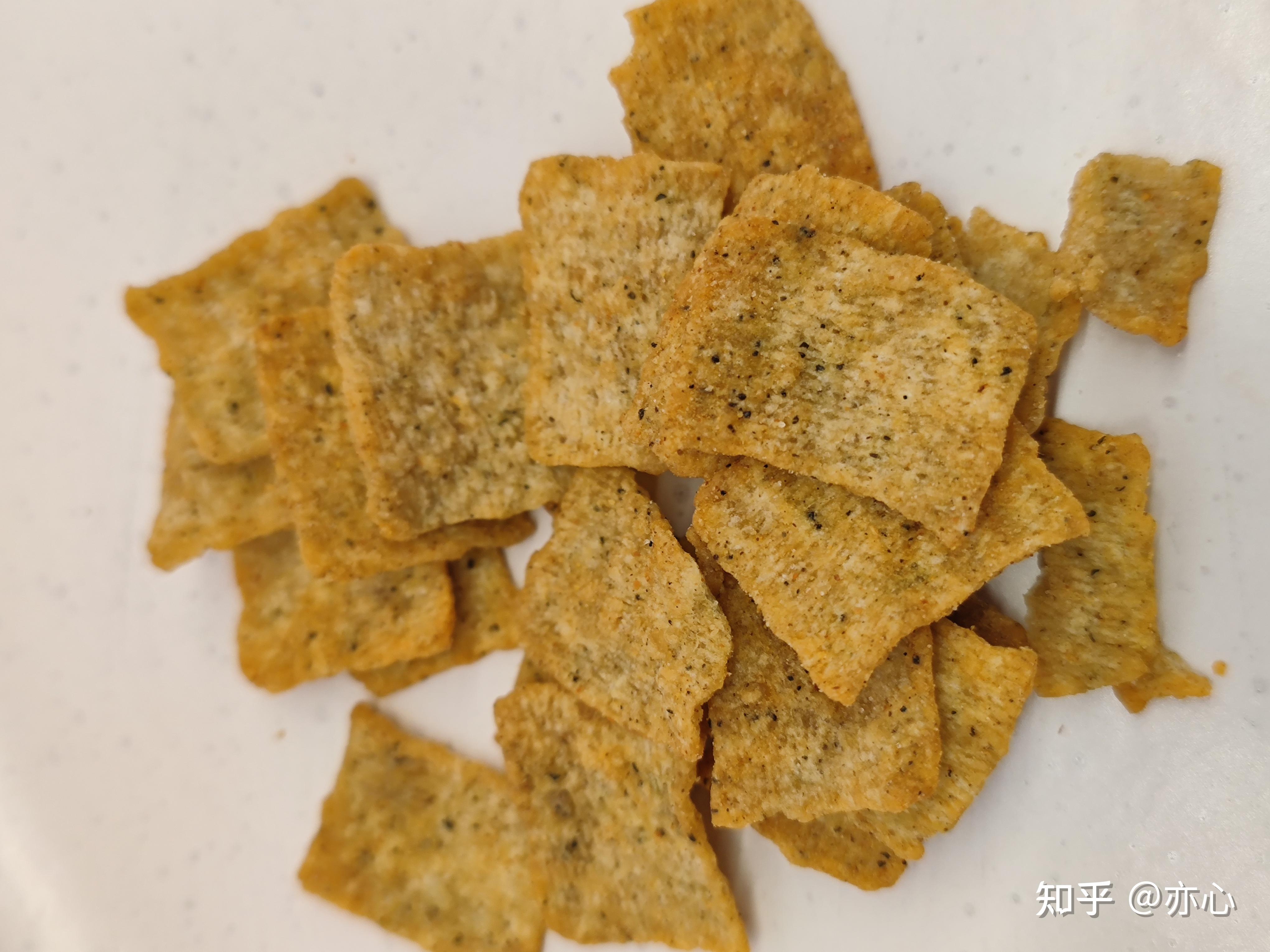 嘎嘣脆的童年零食——锅巴测评②(图6) 锅巴菜制作方法_运康锅巴口感对比_太阳锅巴测评