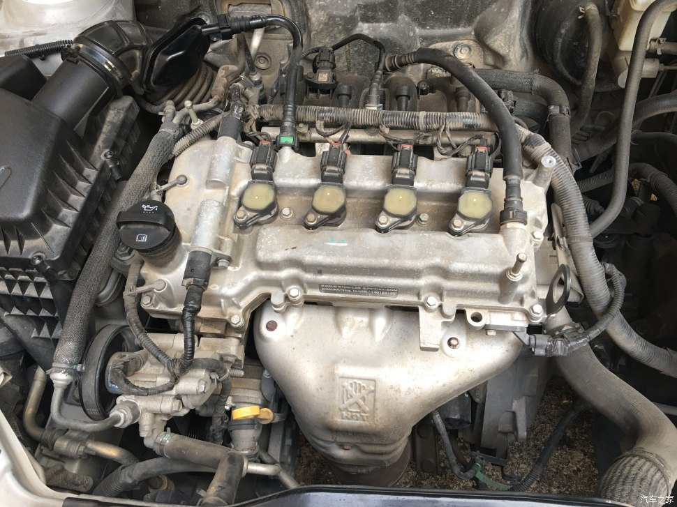 别克凯越2013款1.5手动自己更换气门室盖垫(图1) 手动档凯越气门室盖垫更换教程_凯越16万公里保养经验_汽车水箱盖更换