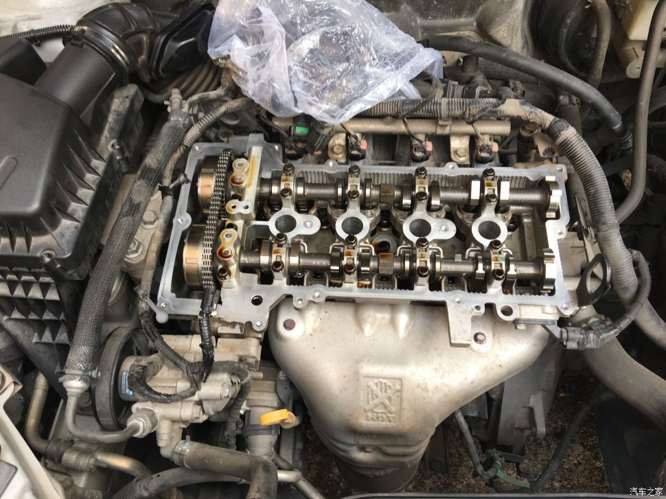 别克凯越2013款1.5手动自己更换气门室盖垫(图4) 手动档凯越气门室盖垫更换教程_汽车水箱盖更换_凯越16万公里保养经验