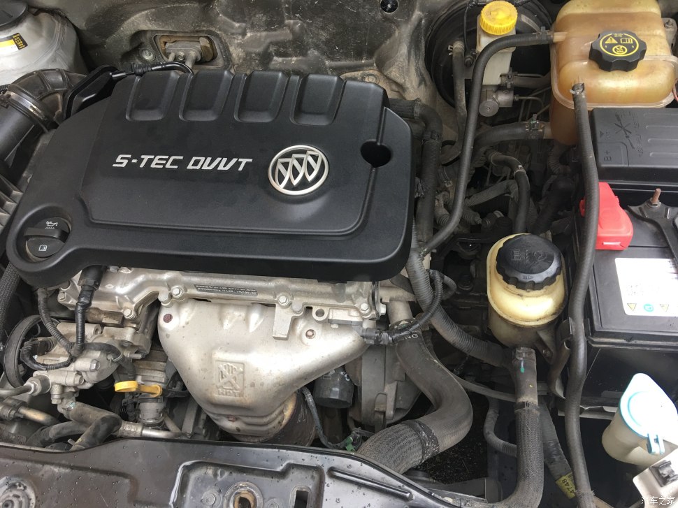 别克凯越2013款1.5手动自己更换气门室盖垫(图8) 汽车水箱盖更换_凯越16万公里保养经验_手动档凯越气门室盖垫更换教程