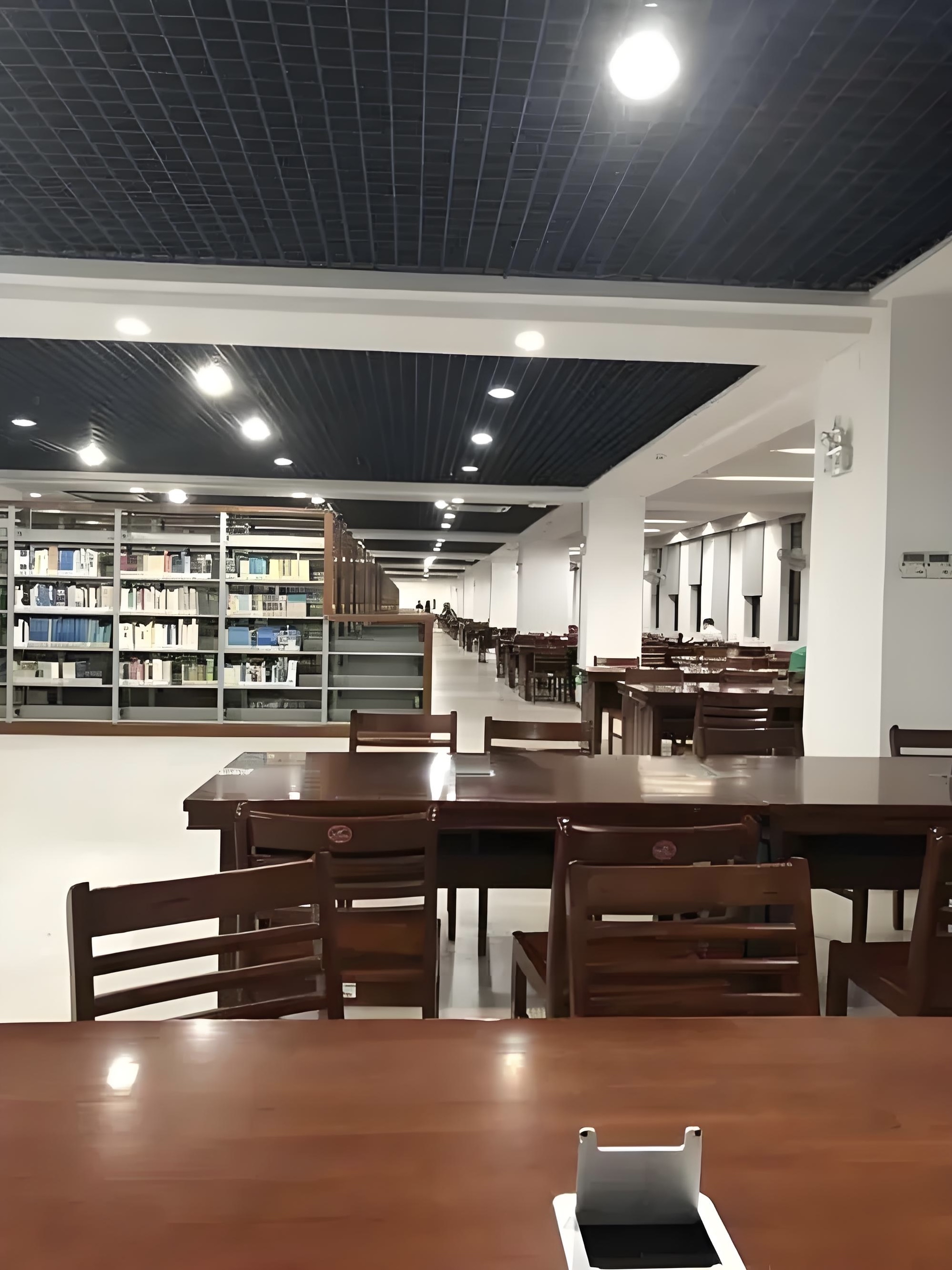 华北科技学院2025年学费标准_华北科技学院特色专业介绍_燕郊华北科技学院学费