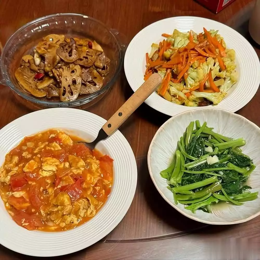 晚上不吃饭能减肥吗?体重管理这些误区别中招!(图6) 晚饭吃素菜减肥_长期不吃晚饭的危害_晚上不吃饭能不能瘦