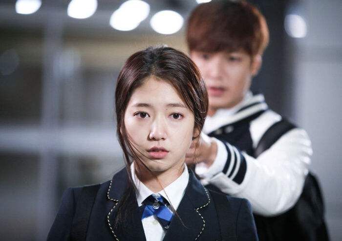 “韩流女神”朴信惠:曾是清纯女神的她,如今31岁未婚先孕(图13) 朴信惠男神收割机_朴信惠龙俊亨怎么认识_朴信惠李敏镐李钟硕合作剧