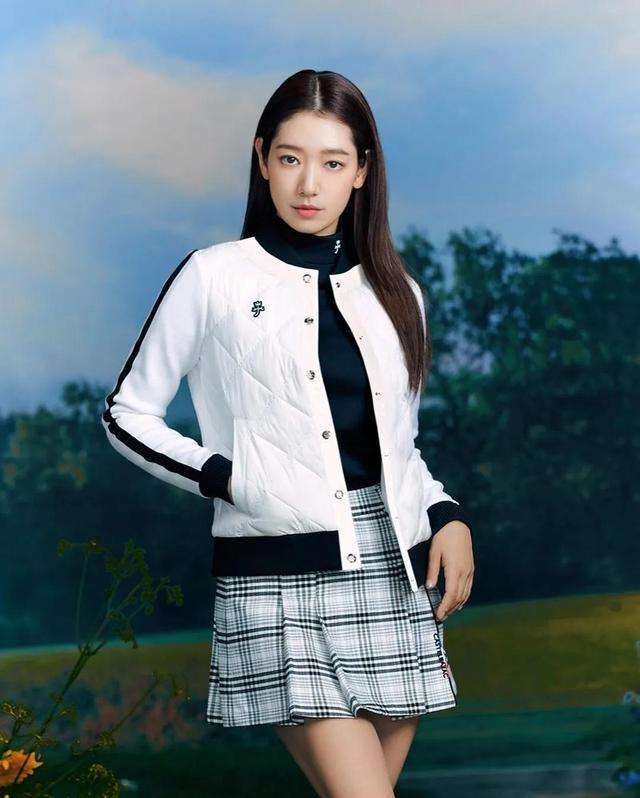 “韩流女神”朴信惠:曾是清纯女神的她,如今31岁未婚先孕(图8) 朴信惠男神收割机_朴信惠李敏镐李钟硕合作剧_朴信惠龙俊亨怎么认识