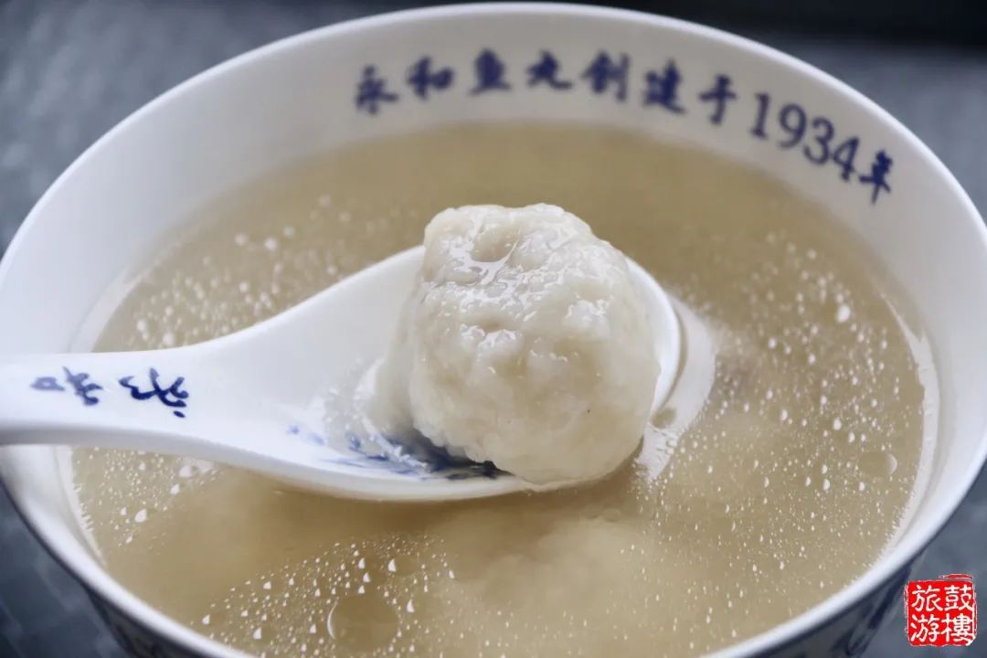 福州:吃喝游玩在鼓楼,坊巷间这些传统美食不可“厝”过(图3) 福州三坊七巷小吃_永和鱼丸历史_三坊七巷的美食