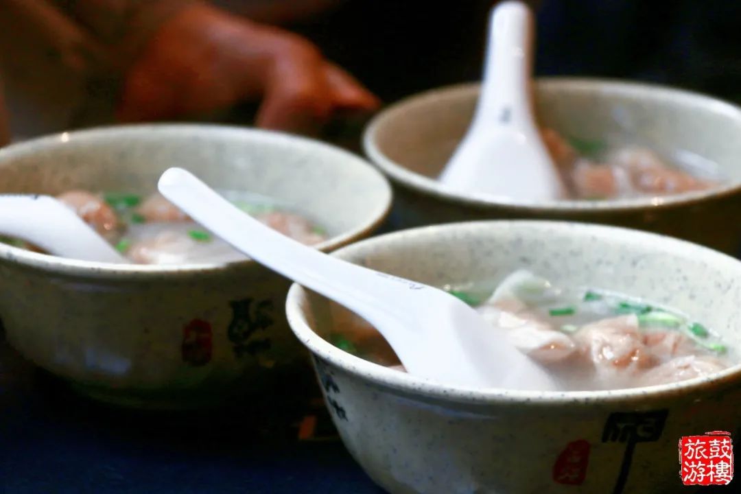 福州:吃喝游玩在鼓楼,坊巷间这些传统美食不可“厝”过(图6) 福州三坊七巷小吃_永和鱼丸历史_三坊七巷的美食