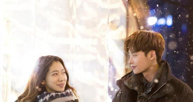 朴信惠结婚了,她主演的这几部高分剧,你从哪一部开始喜欢她的?(图5) 朴信惠龙俊亨怎么认识_朴信惠原来是美男啊 崔泰俊婚礼 李敏镐继承者们 神经外科医生刘慧敏 李钟硕匹诺曹