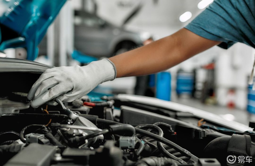 中美汽修人工资对账,扎心了(图3) 修车师傅一般工资多少_美国汽修工时薪对比中国汽修工收入差距_中美蓝领劳动者生存状态差异