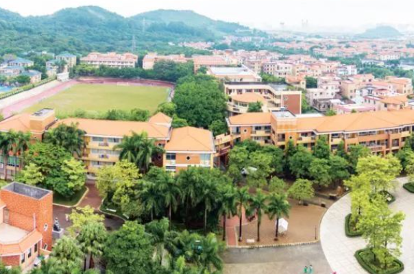 南海执信中学复读收费(图1) 南海执信中学高考复读学费标准_南海执信学费_南海执信中学复读班费用